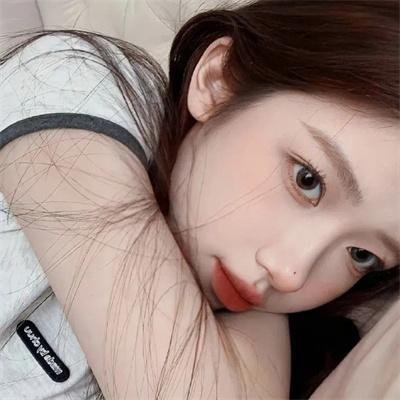夜晚游玩生活 海报